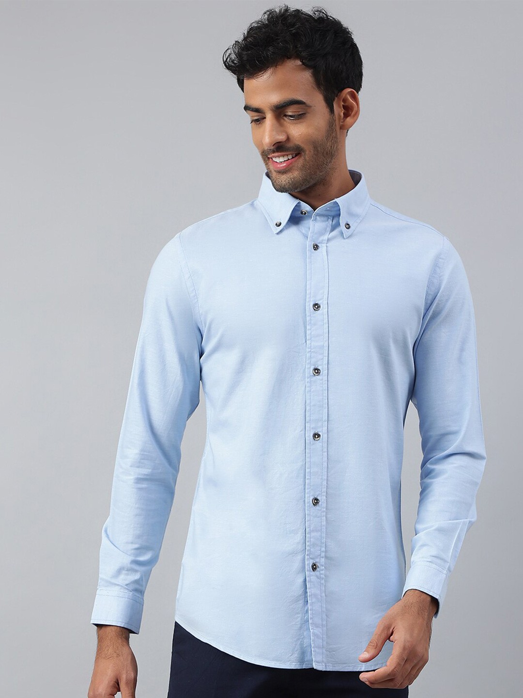 

MR BUTTON Men Blue Solid Slim Fit Casual Shirt