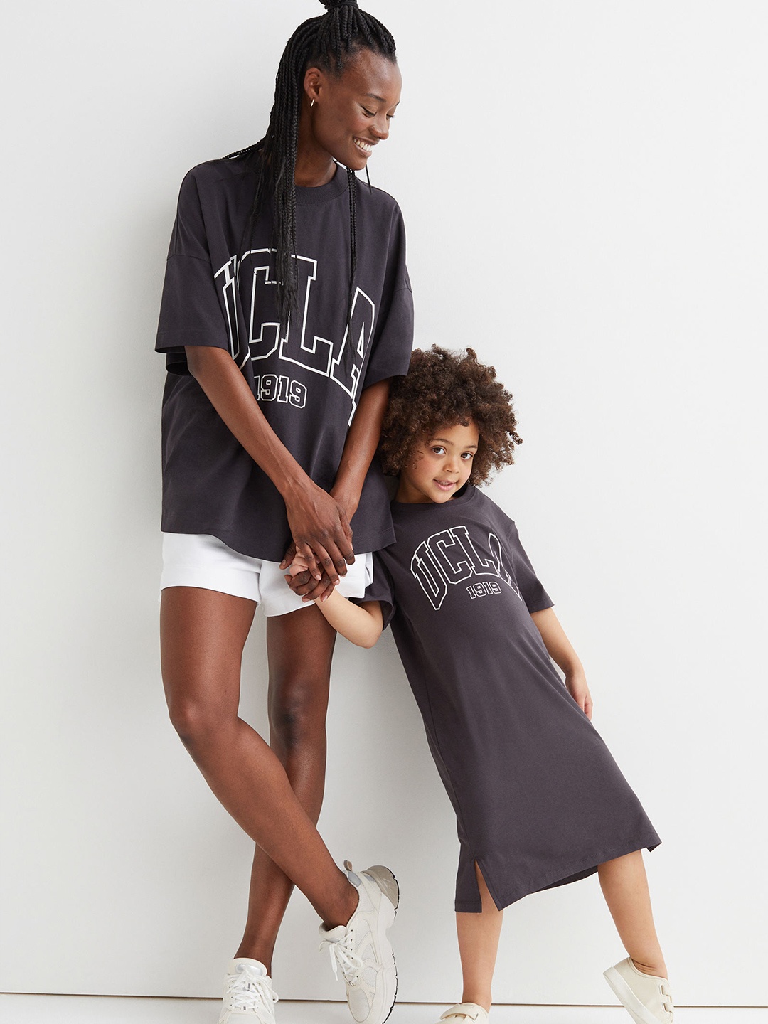 

H&M Grey Printed T-Shirt Dress