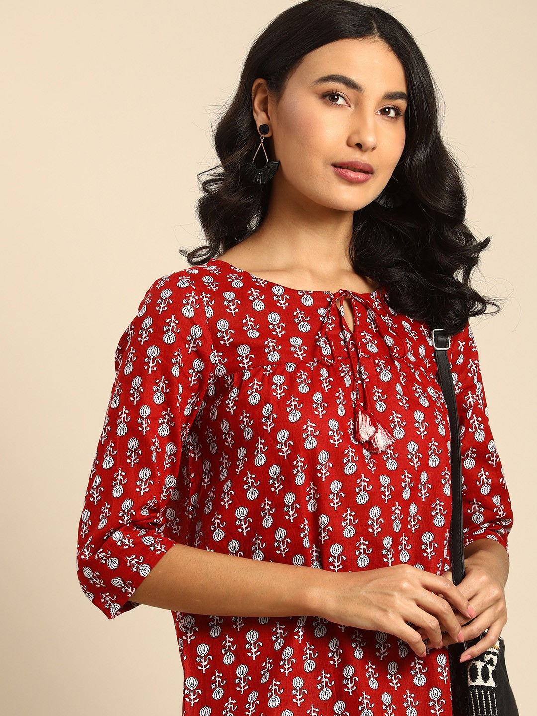 

all about you Women Red Floral Printed Pure Cotton Kurti