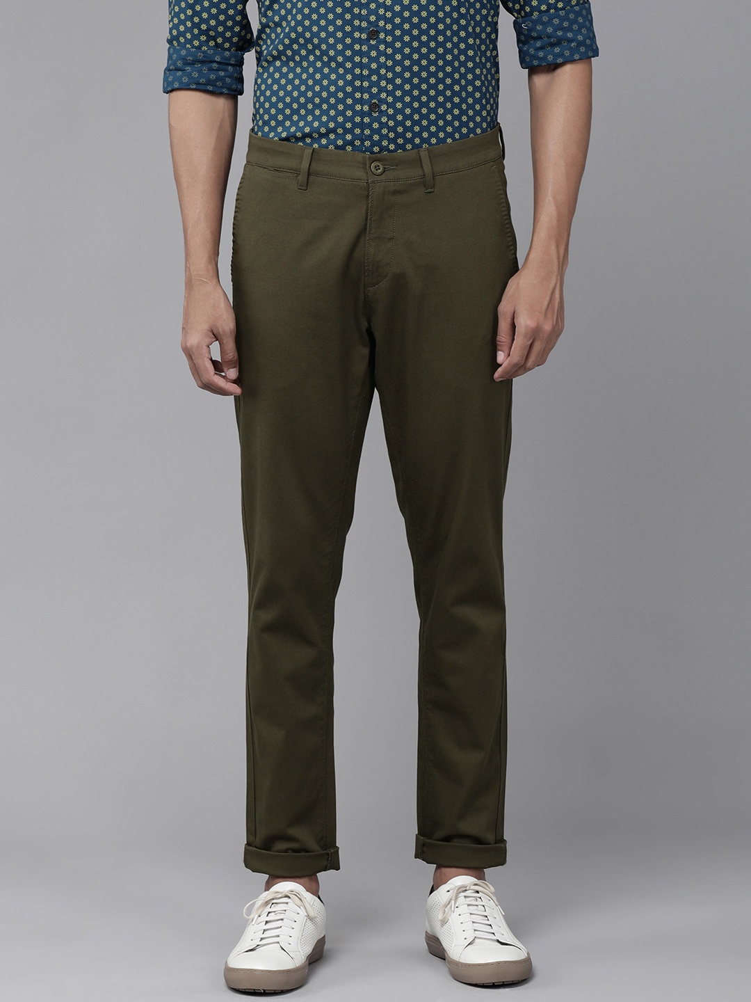 

U.S. Polo Assn. Men Olive Green Textured Regular Trousers