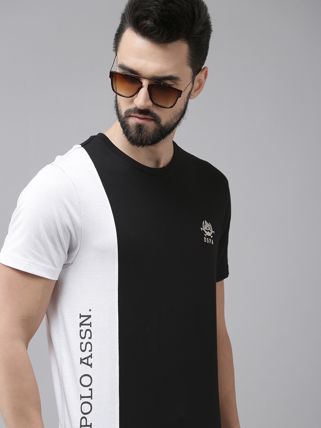 

U.S. Polo Assn. Men Black & White Colourblocked T-shirt