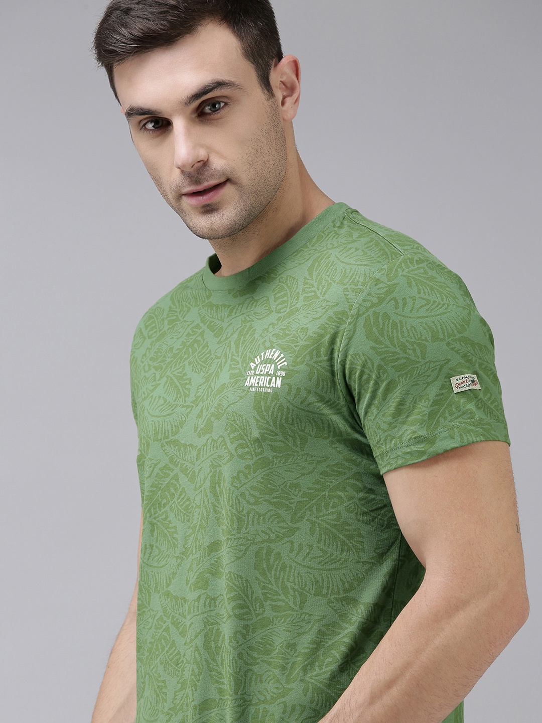 

U.S. Polo Assn. Denim Co. Men Green Tropical Printed Pure Cotton T-shirt