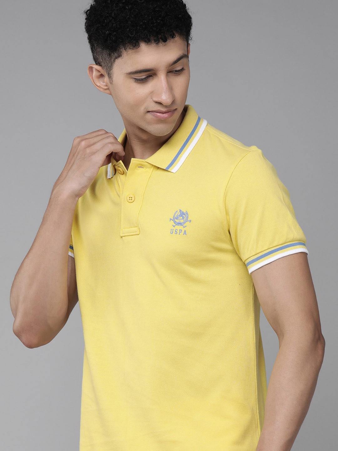 

U S Polo Assn Men Yellow & Blue Printed Pure Cotton T-shirt