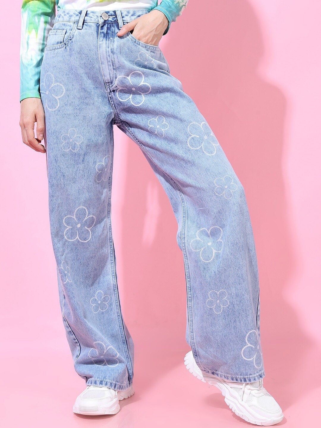 

Tokyo Talkies Women Stunning Blue Flared Fit Jeans