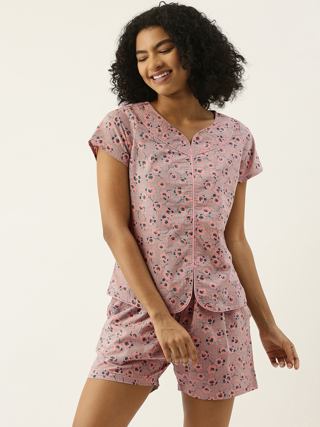 

SANSKRUTIHOMES Women Pink & Green Printed Cotton Shorts Set