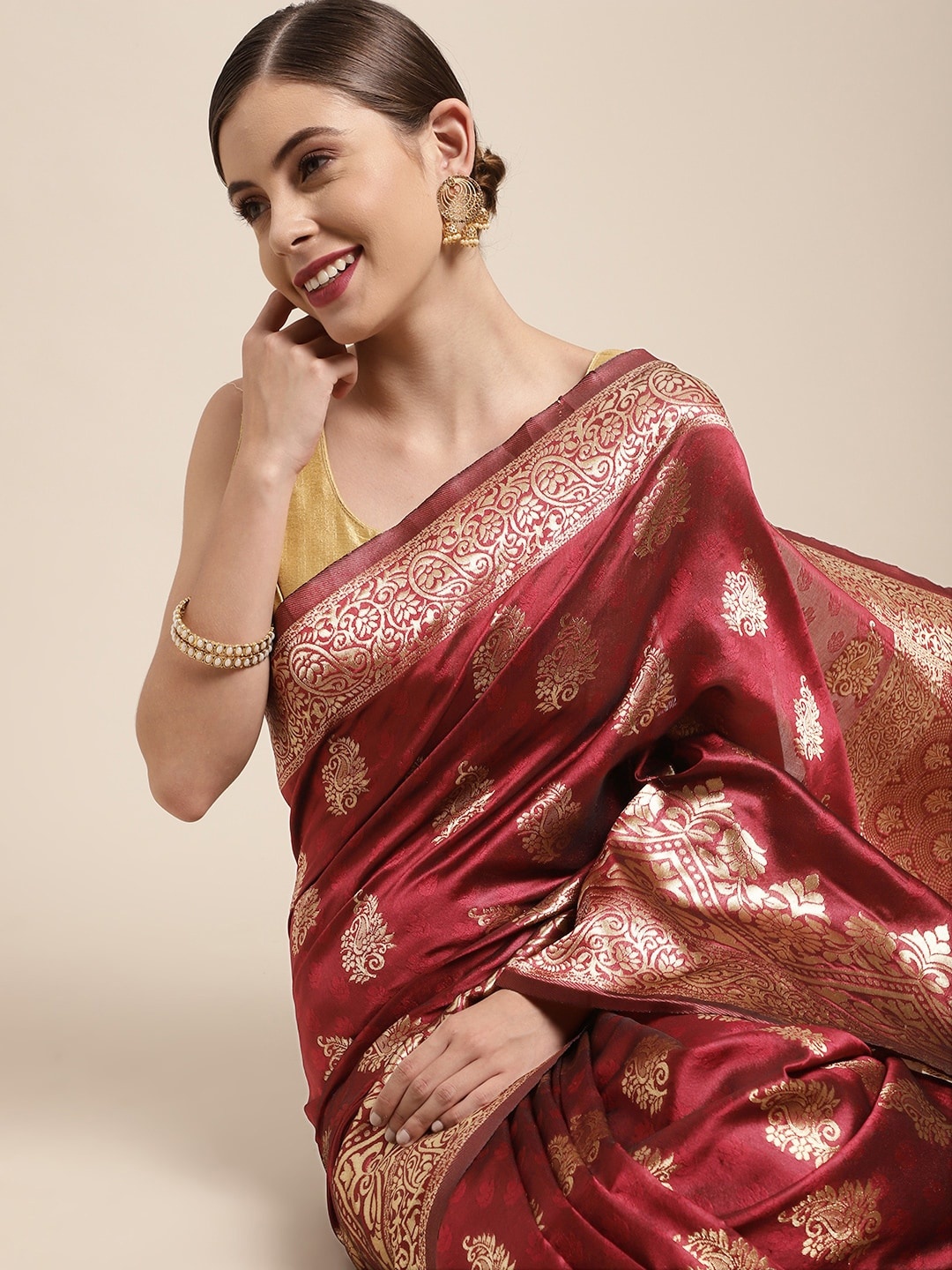 

Leeza Store Maroon & Gold-Toned Woven Design Zari Silk Blend Banarasi Saree