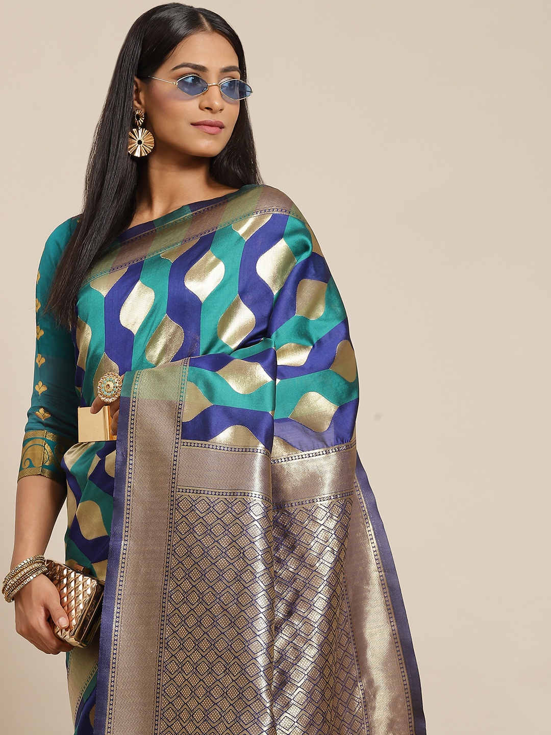

KALINI Navy Blue & Green Woven Design Silk Blend Banarasi Saree