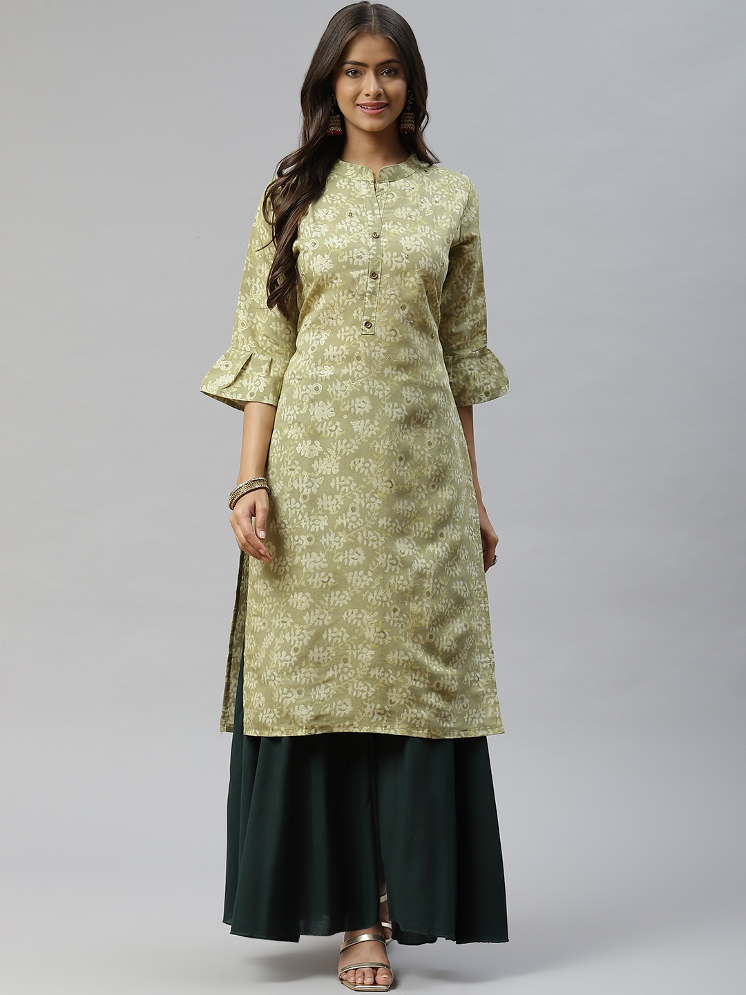 

Aarika Women Green Floral Printed Bell Sleeves Floral Kurta