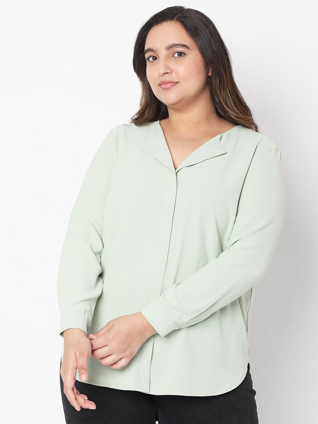 

VERO MODA CURVE Women Green Solid Top