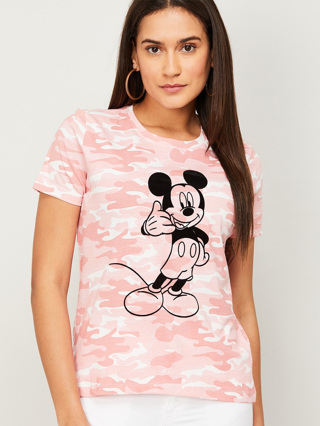 

Ginger by Lifestyle Women White & Peach-Coloured Mickey Mouse Dyed Cotton T-shirt