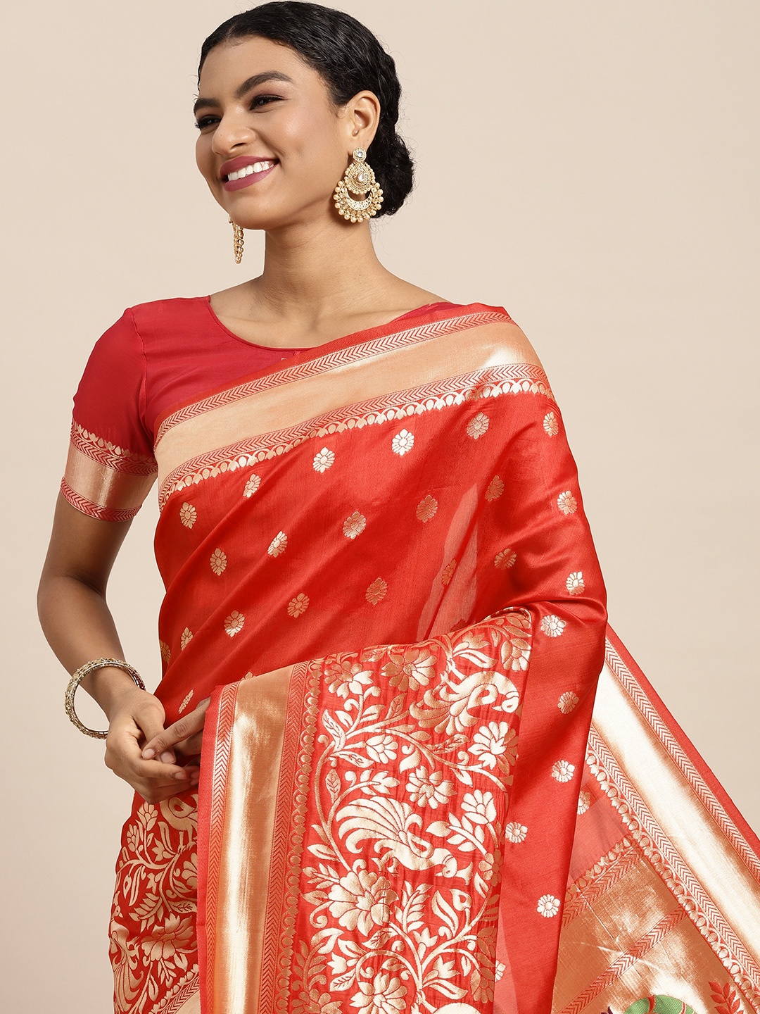 

Satrani Red & Gold-Toned Floral Zari Saree