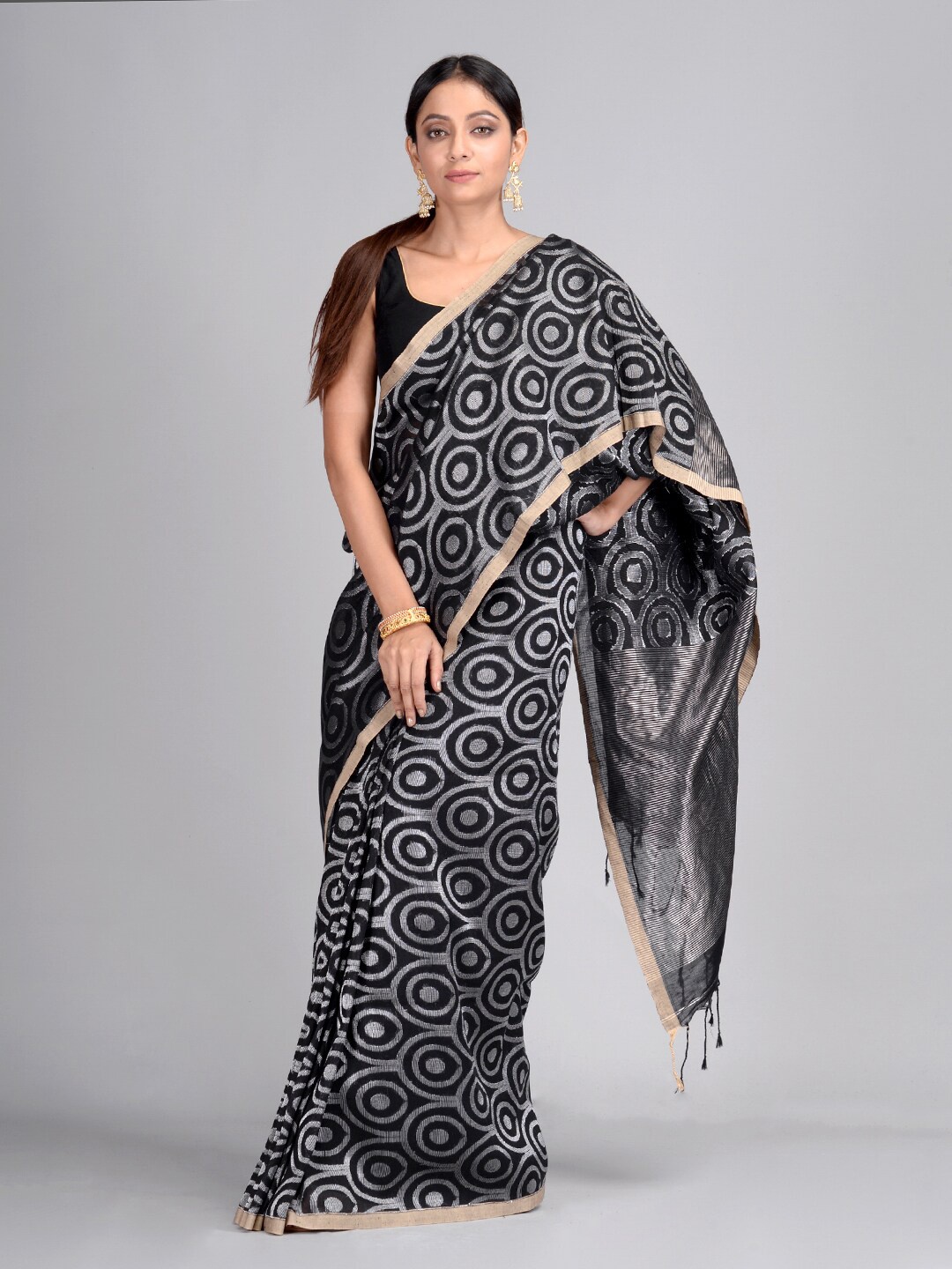 

Mitera Black & Silver-Coloured Woven Design Pure Linen Saree