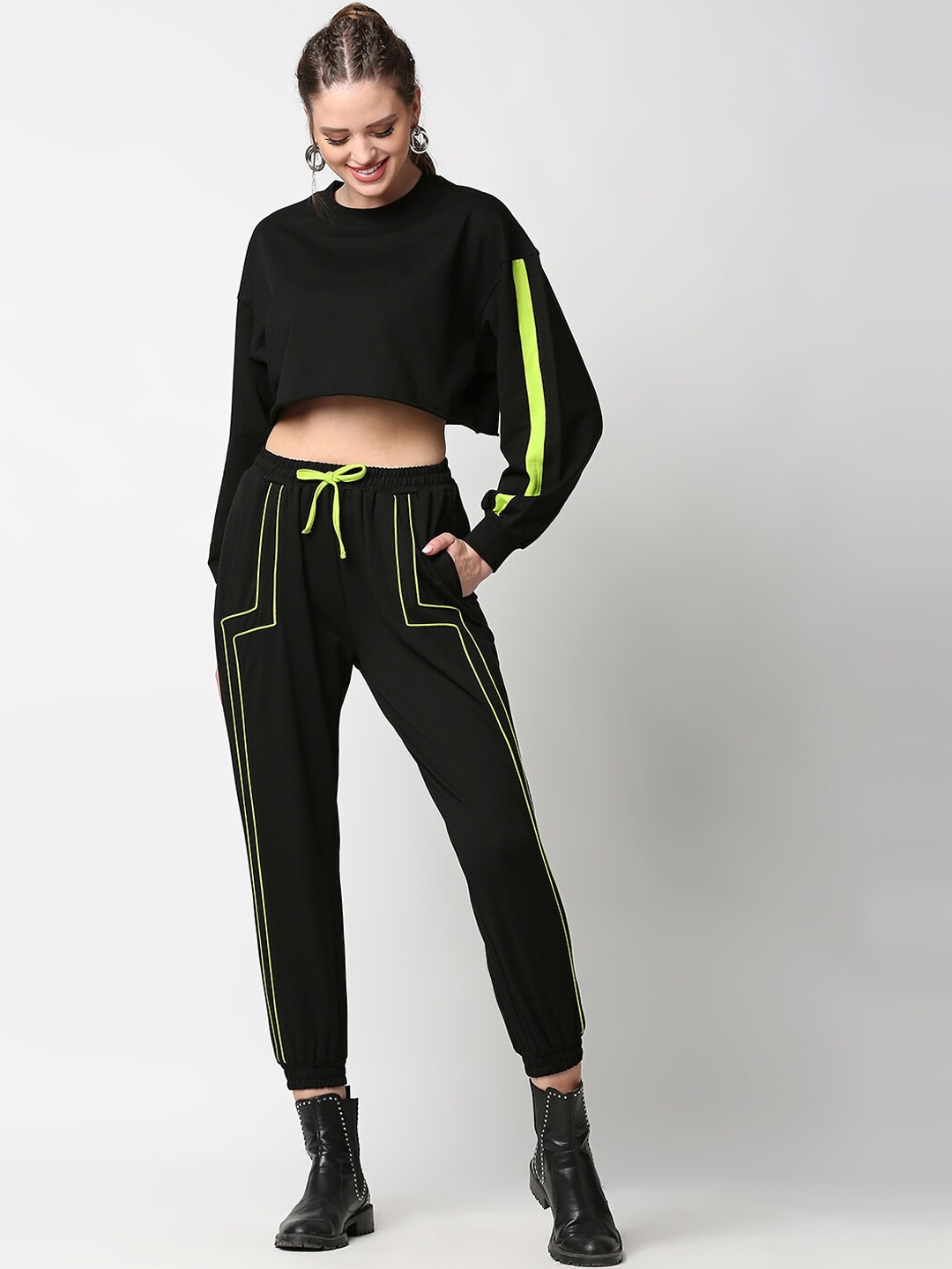 

ANWAIND Women Black & Fluorescent Green Solid Co-ord Set