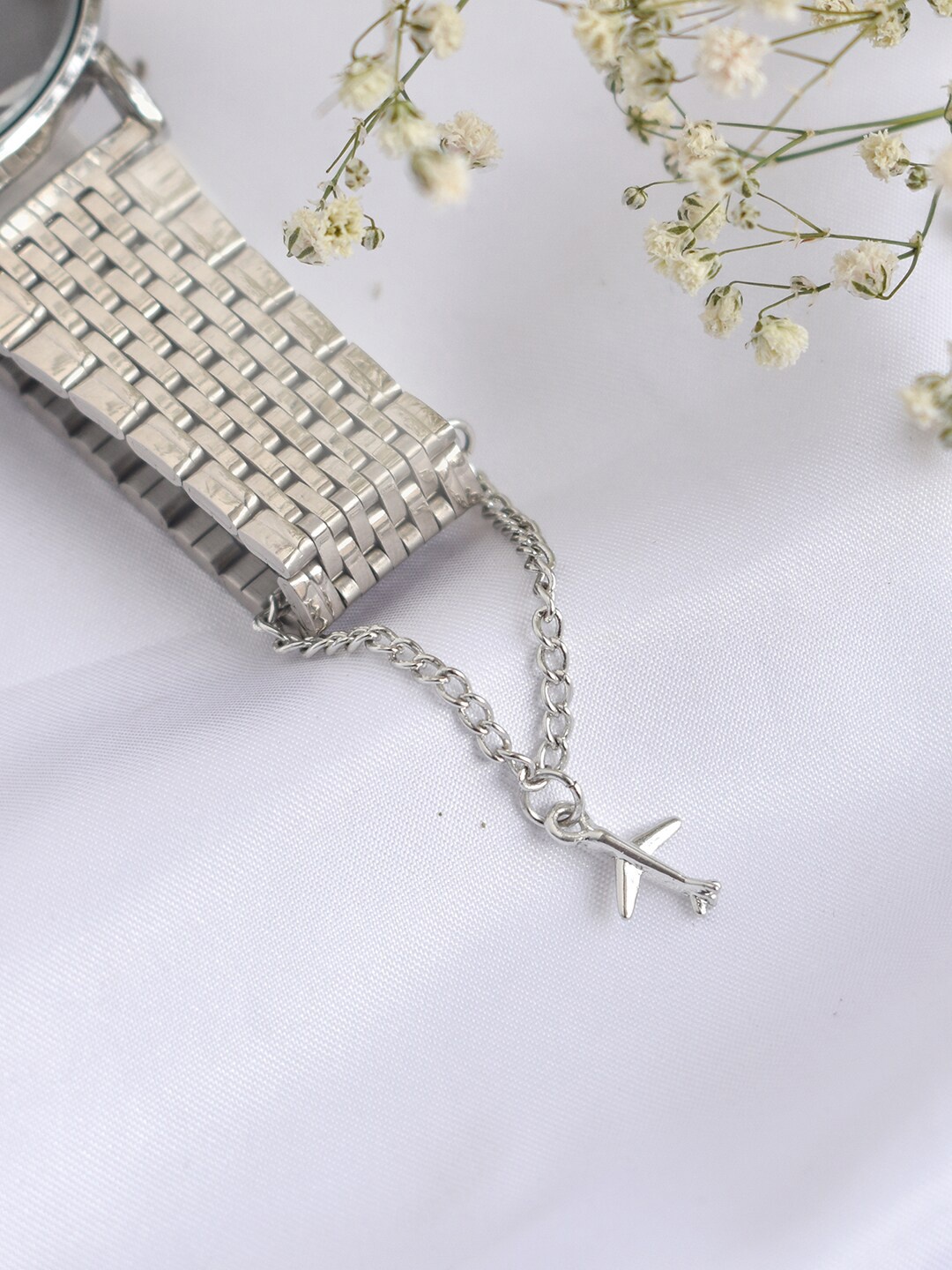

JOKER & WITCH Silver-Toned Fly High Watch Charm