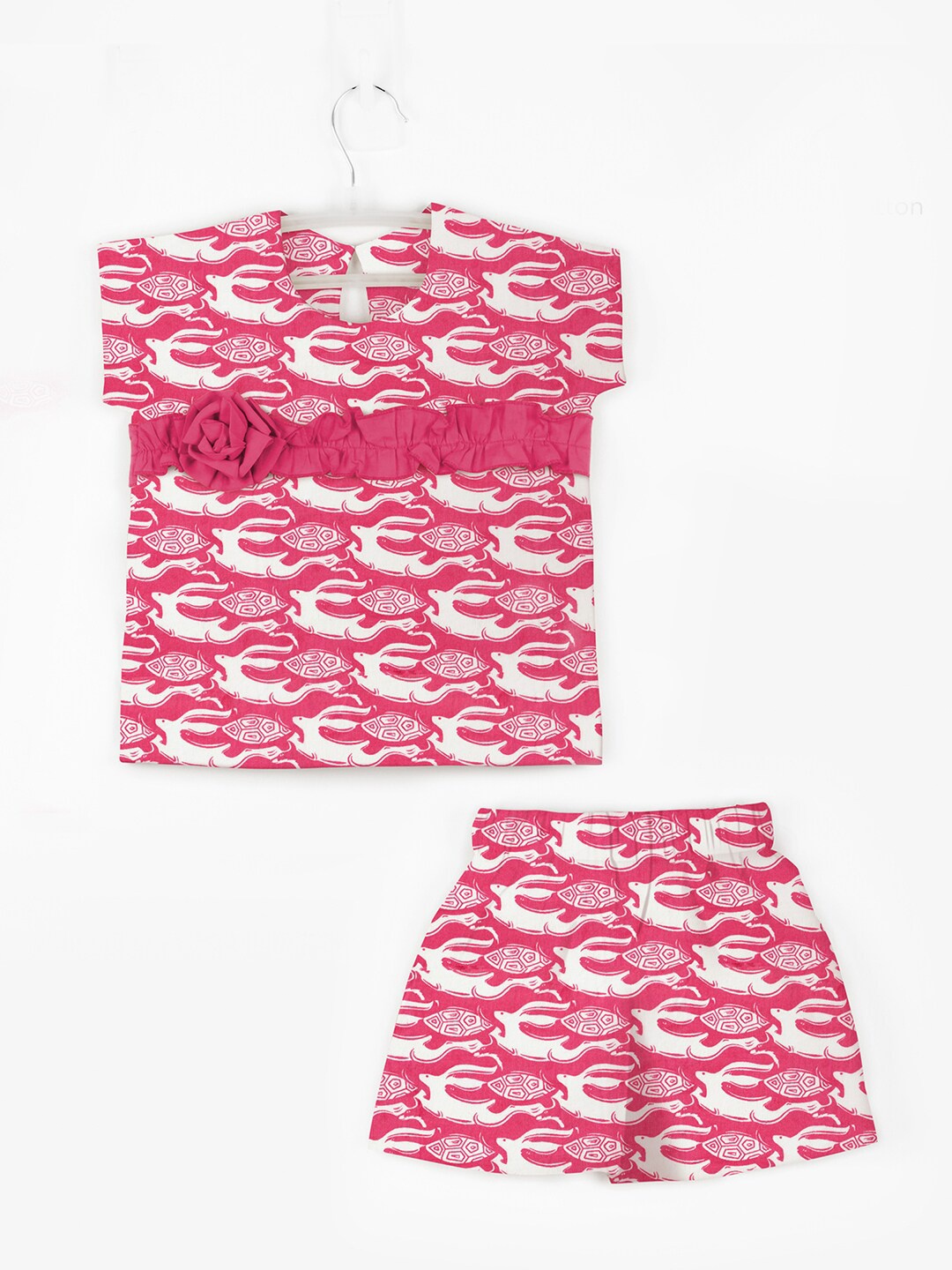 

STORY TAILOR Girls Pink & White Printed Cotton Top with Shorts
