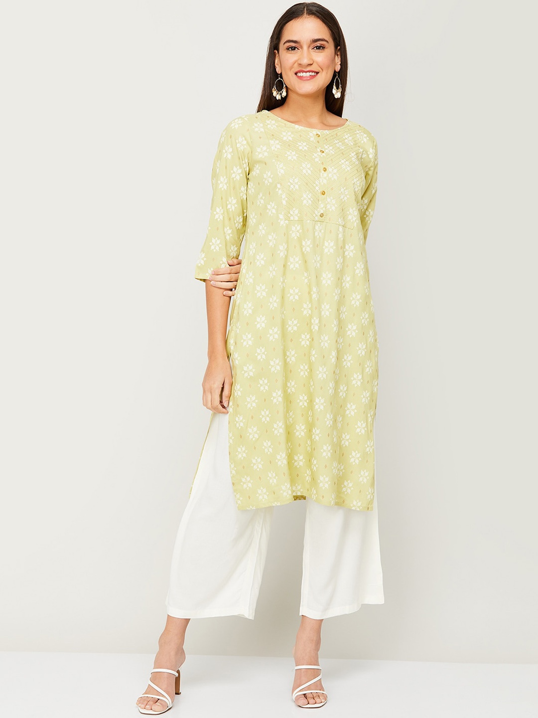

Melange by Lifestyle Women Green Floral Straight Kurta
