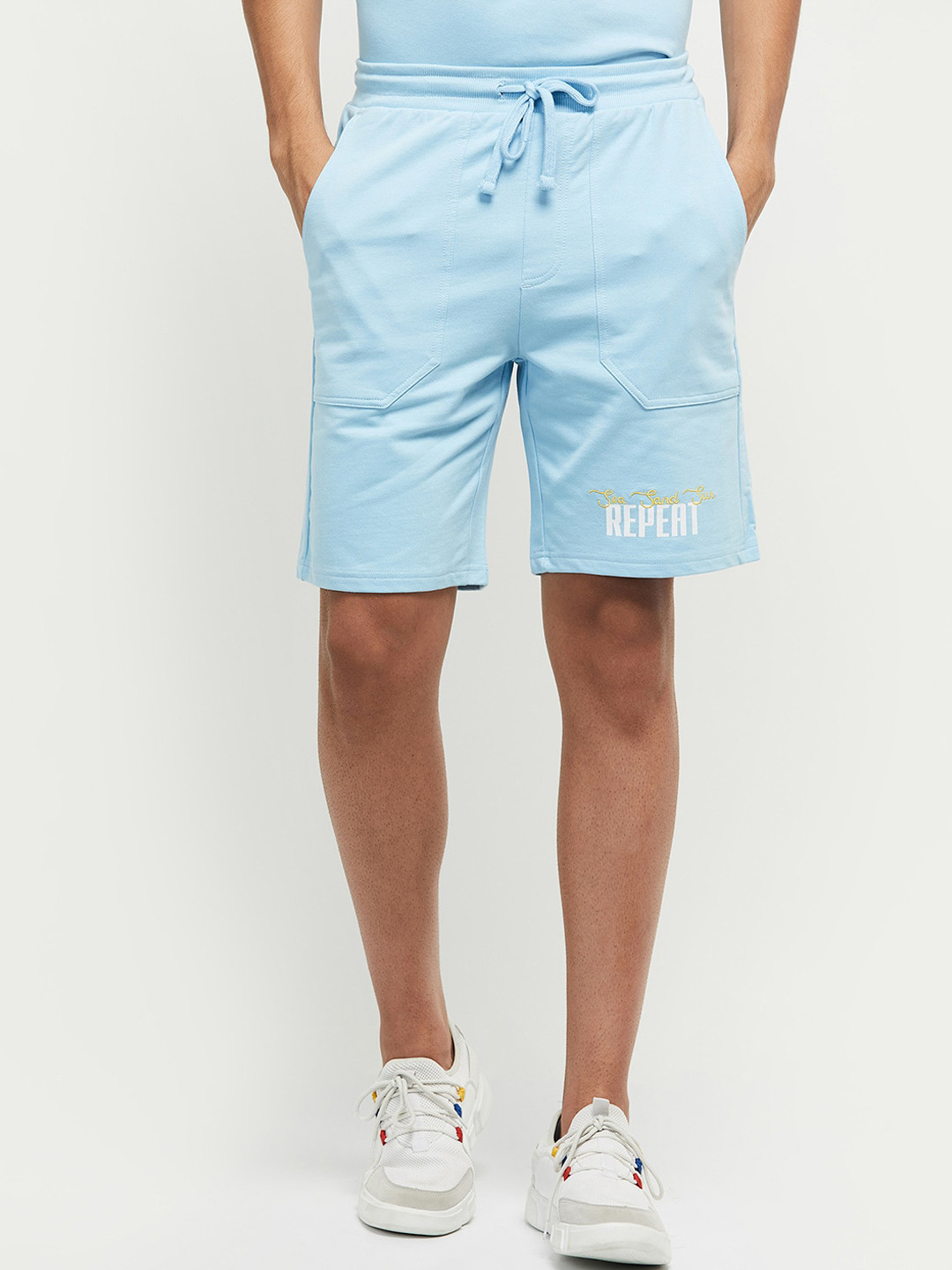

max Men Blue Solid Cotton Shorts
