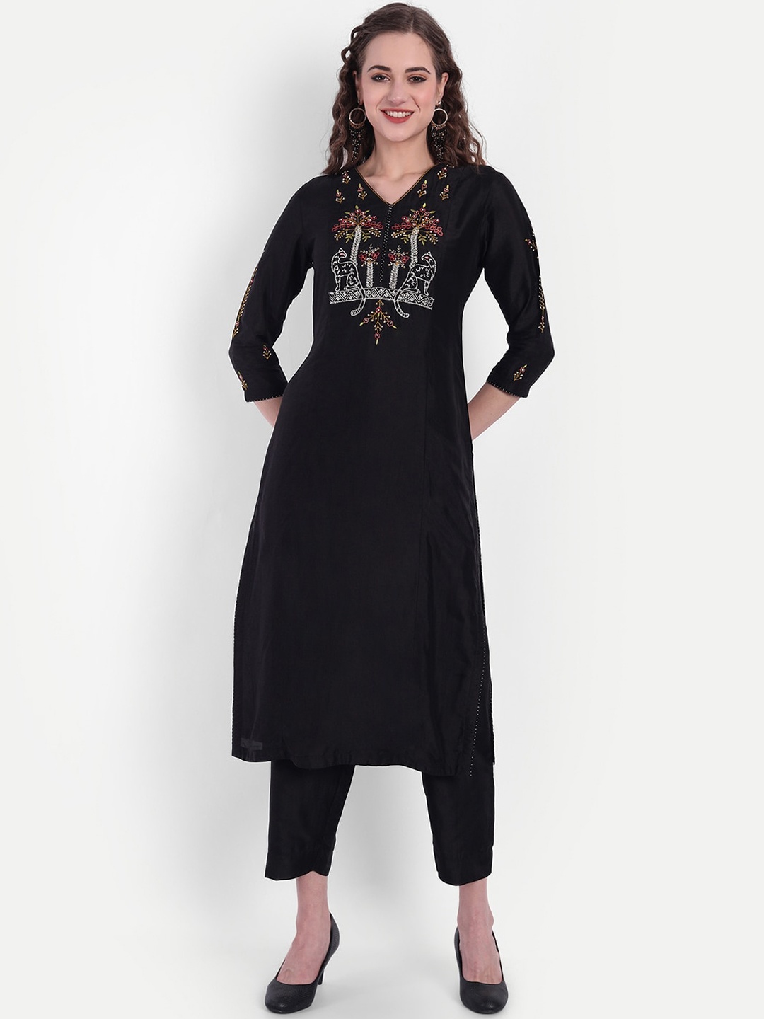 

SUTI Women Black Floral Embroidered Kurta with Trousers