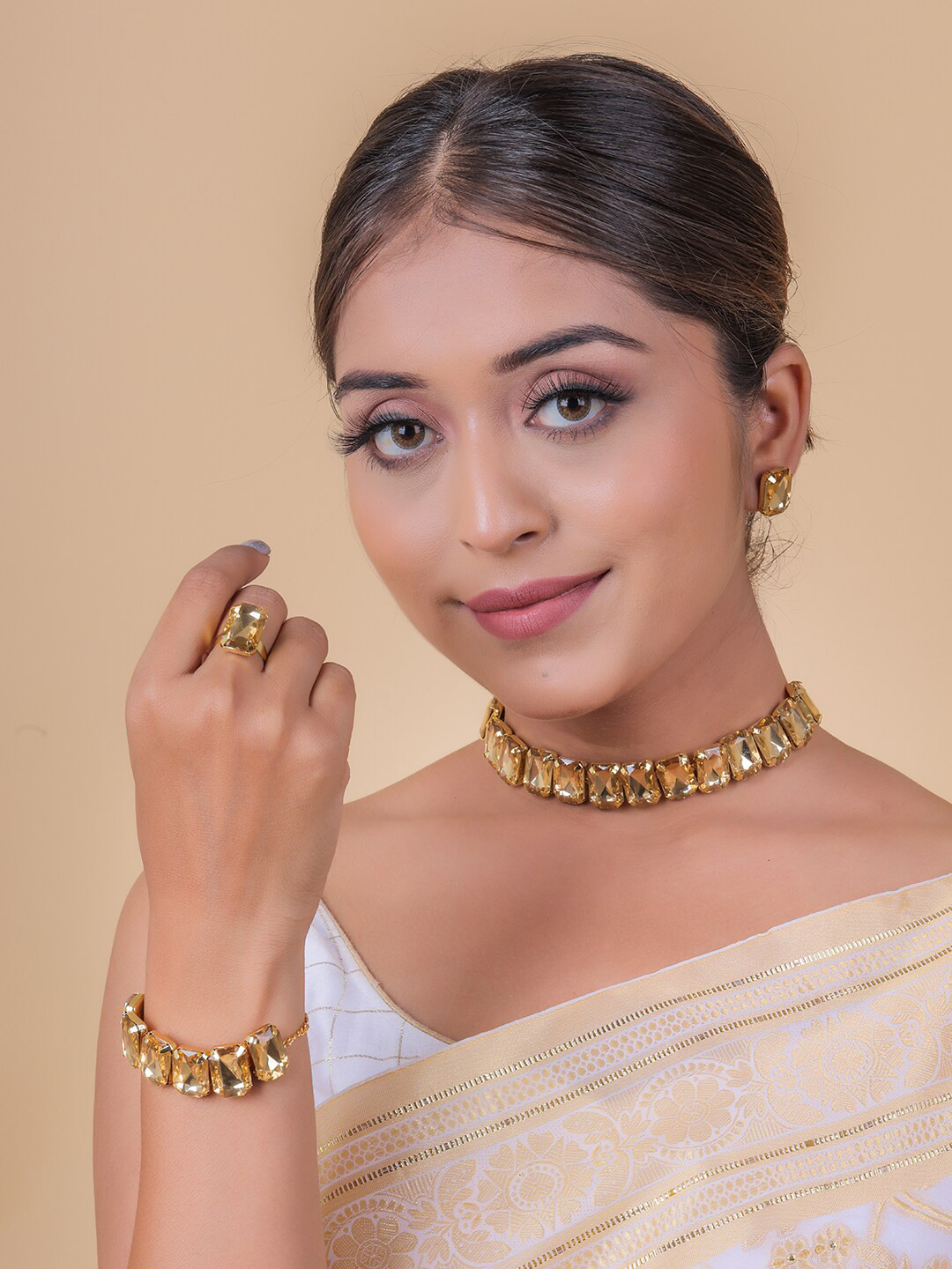 

Brandsoon Gold-Plated Cream-Colored Stone-Studded Jewellery Set