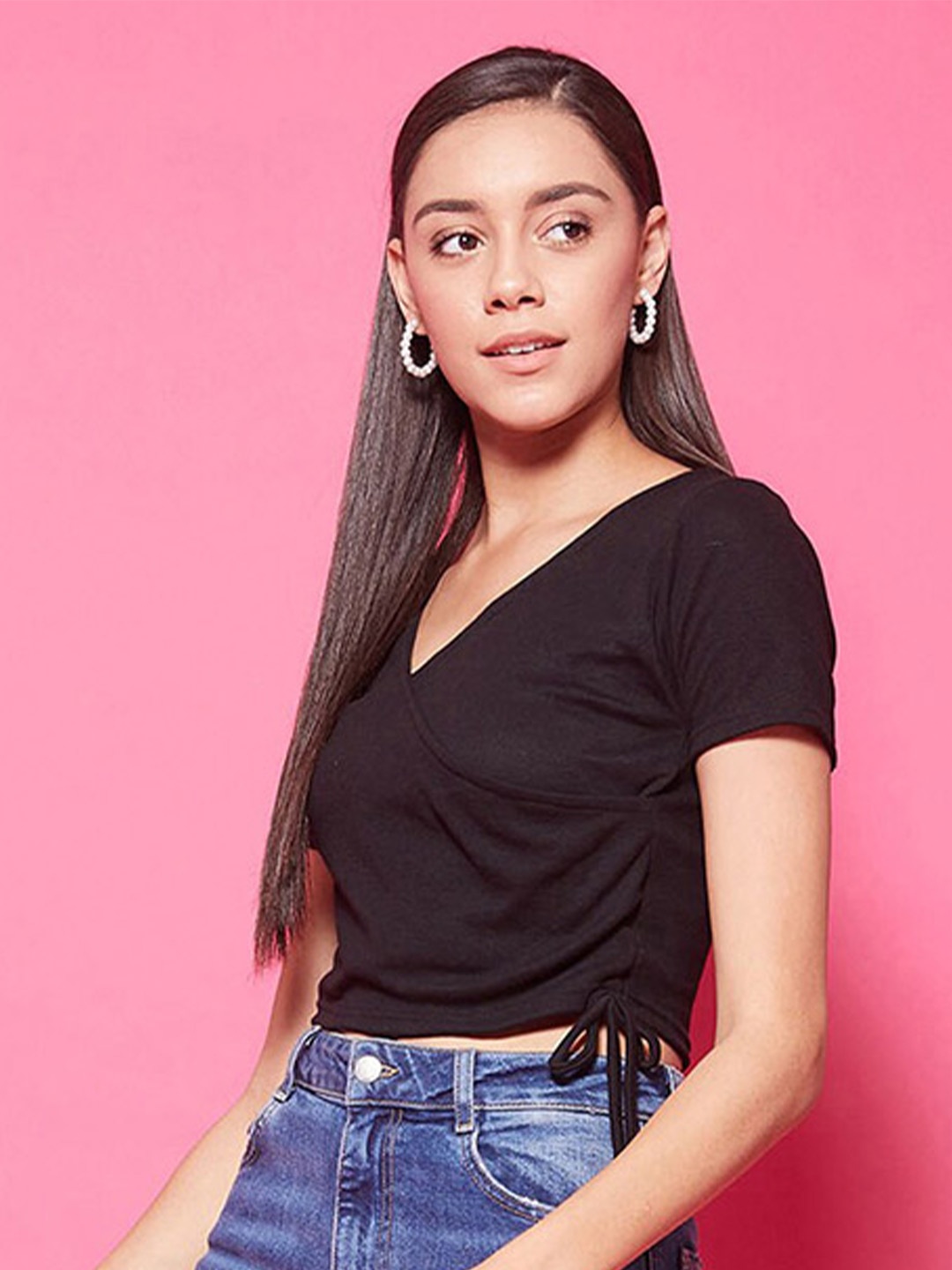 

CHIMPAAANZEE Women Black V-Neck Crop Top
