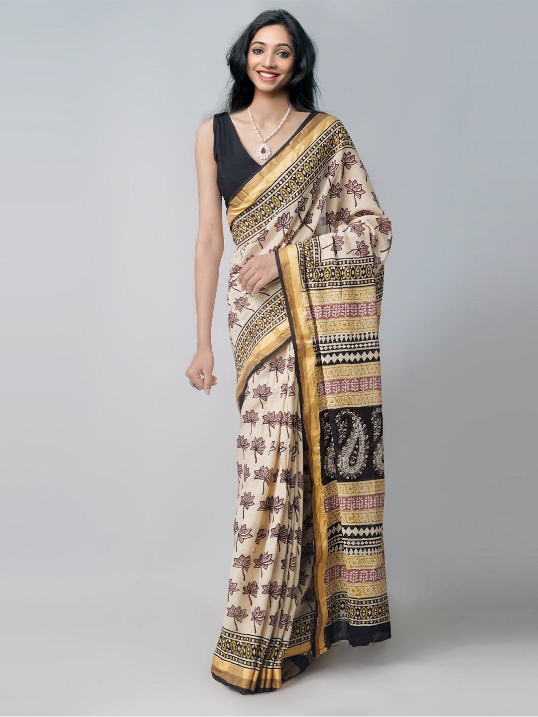 

Unnati Silks Cream-Coloured & Black Ethnic Motifs Zari Pure Cotton Bagru Saree