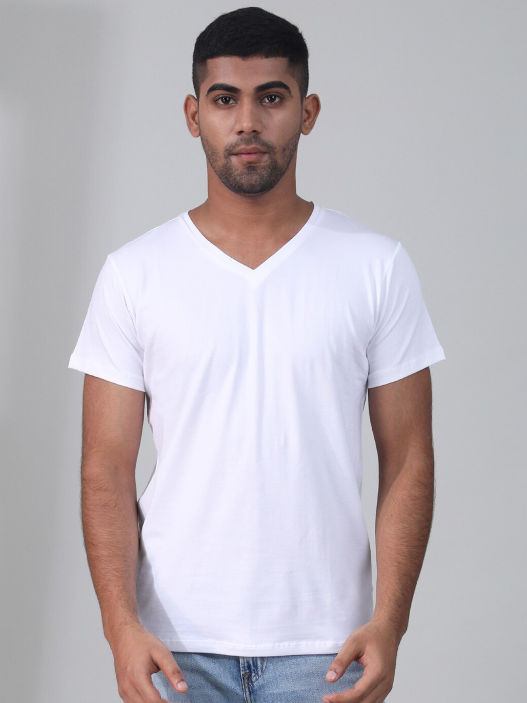 

Tinted Men White V-Neck Slim Fit T-shirt