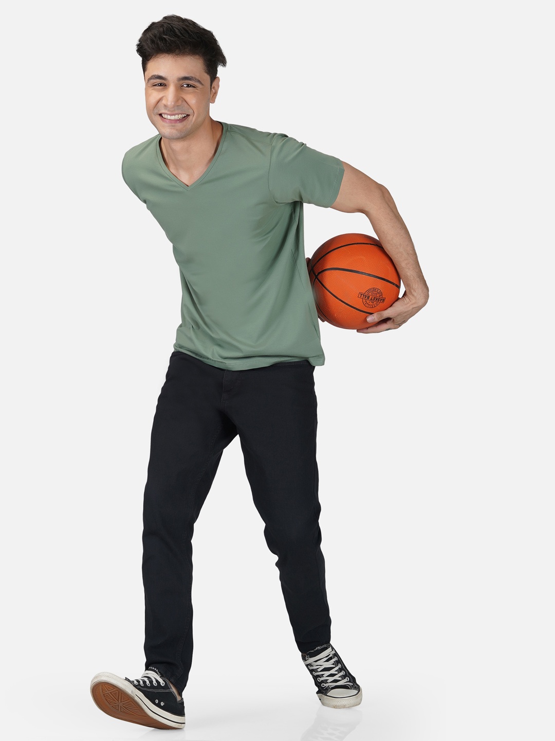 

Tinted Men Lime Green V-Neck Slim Fit T-shirt