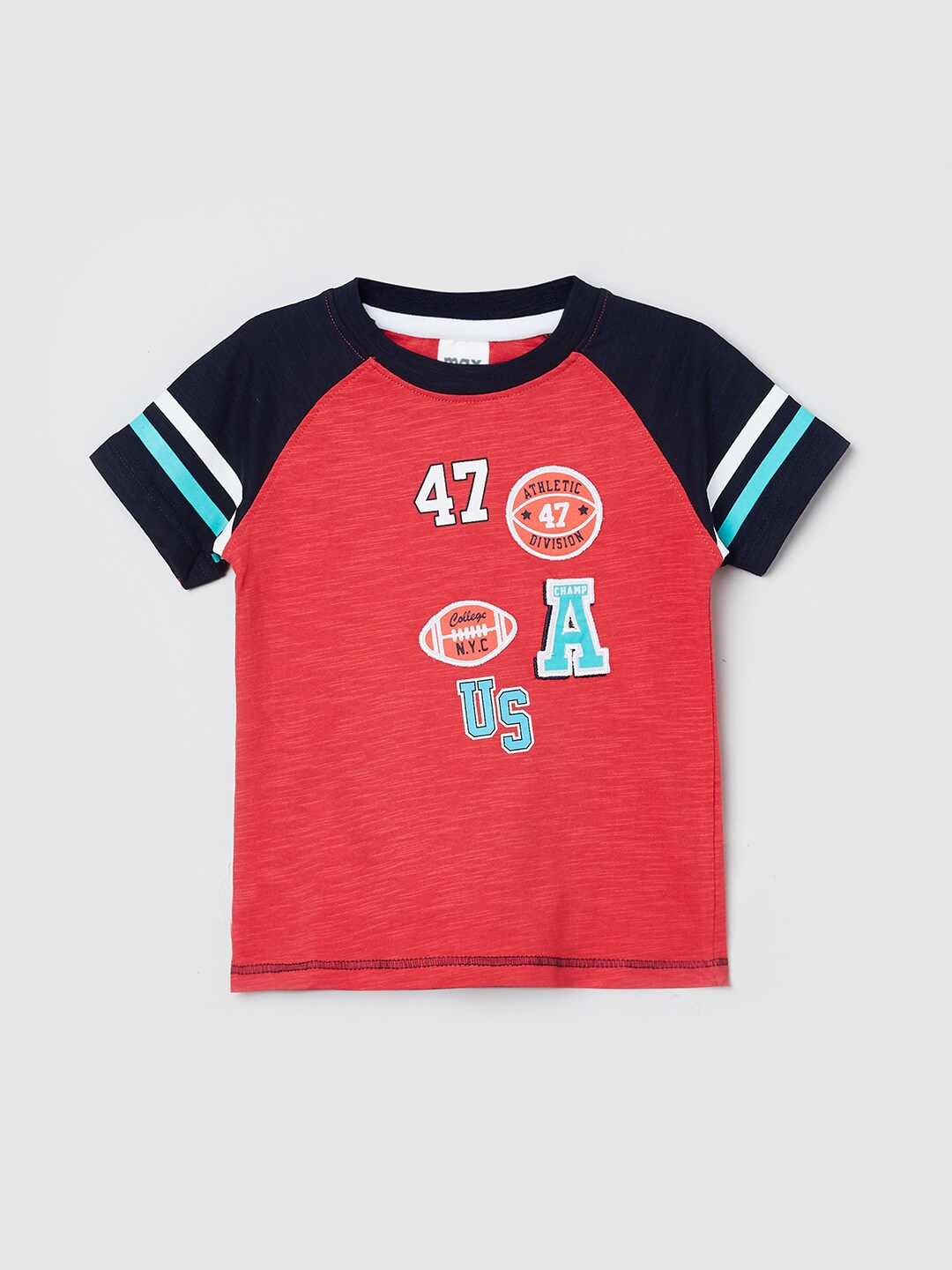 

max Boys Red & Blue Typography Printed Cotton T-shirt