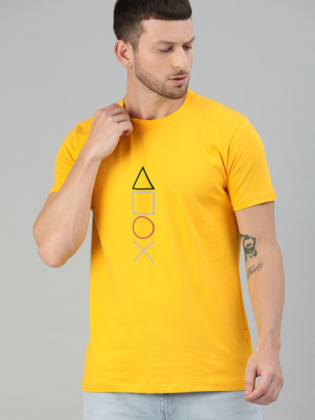 

UNSULLY Men Yellow Printed Cotton T-shirt