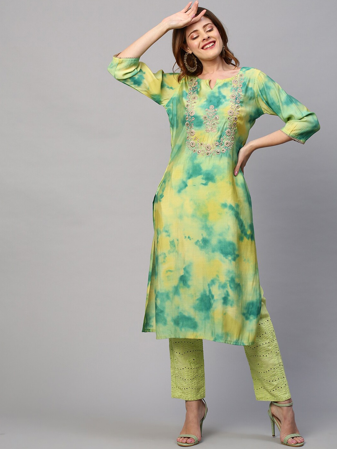 

FASHOR Women Yellow Tie - Dye Printed & Embroidered Straight Fit Kurta