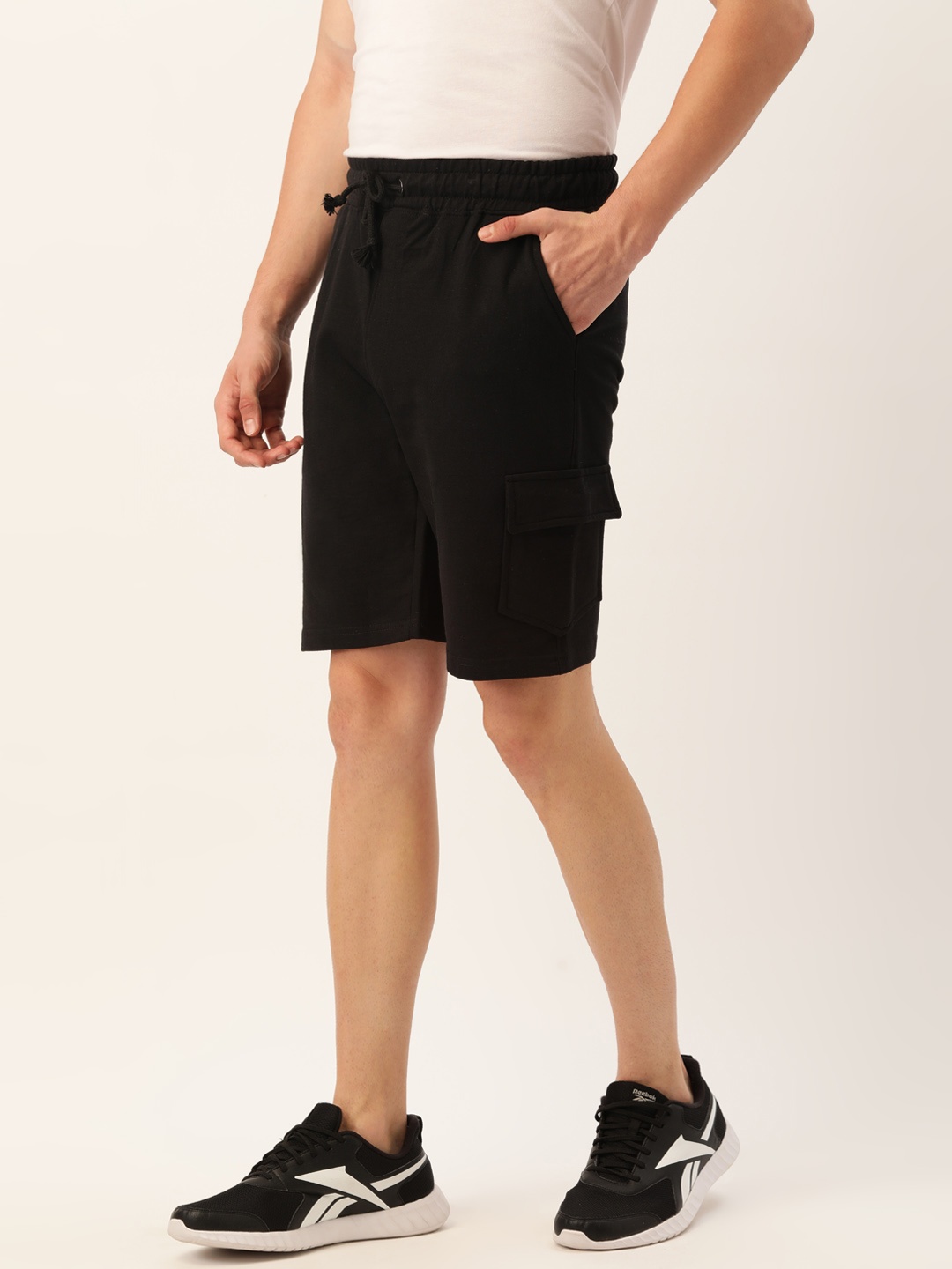 

ARISE Men Black Solid Shorts