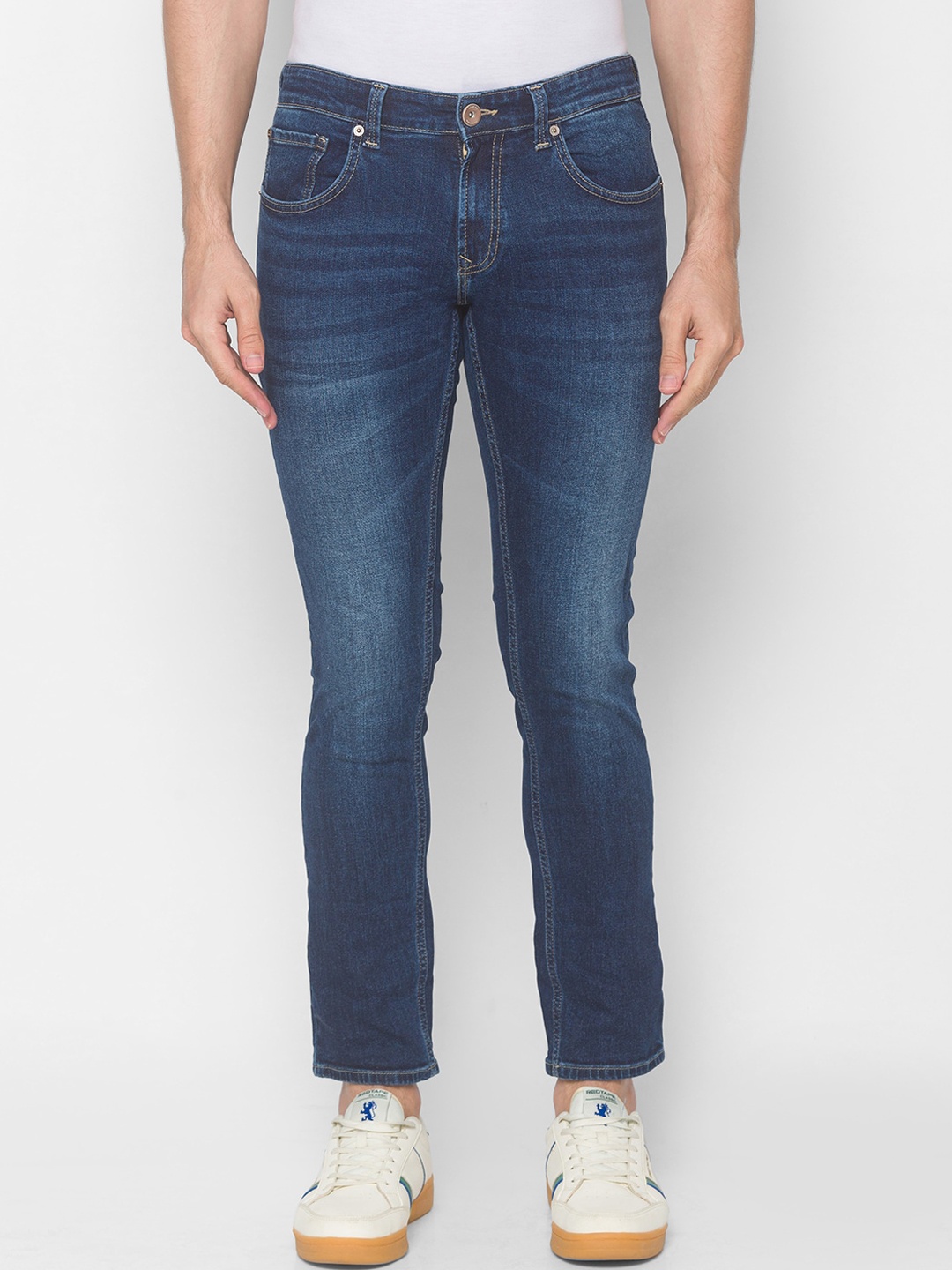 

SPYKAR Men Blue Slim Fit Low-Rise Heavy Fade Jeans