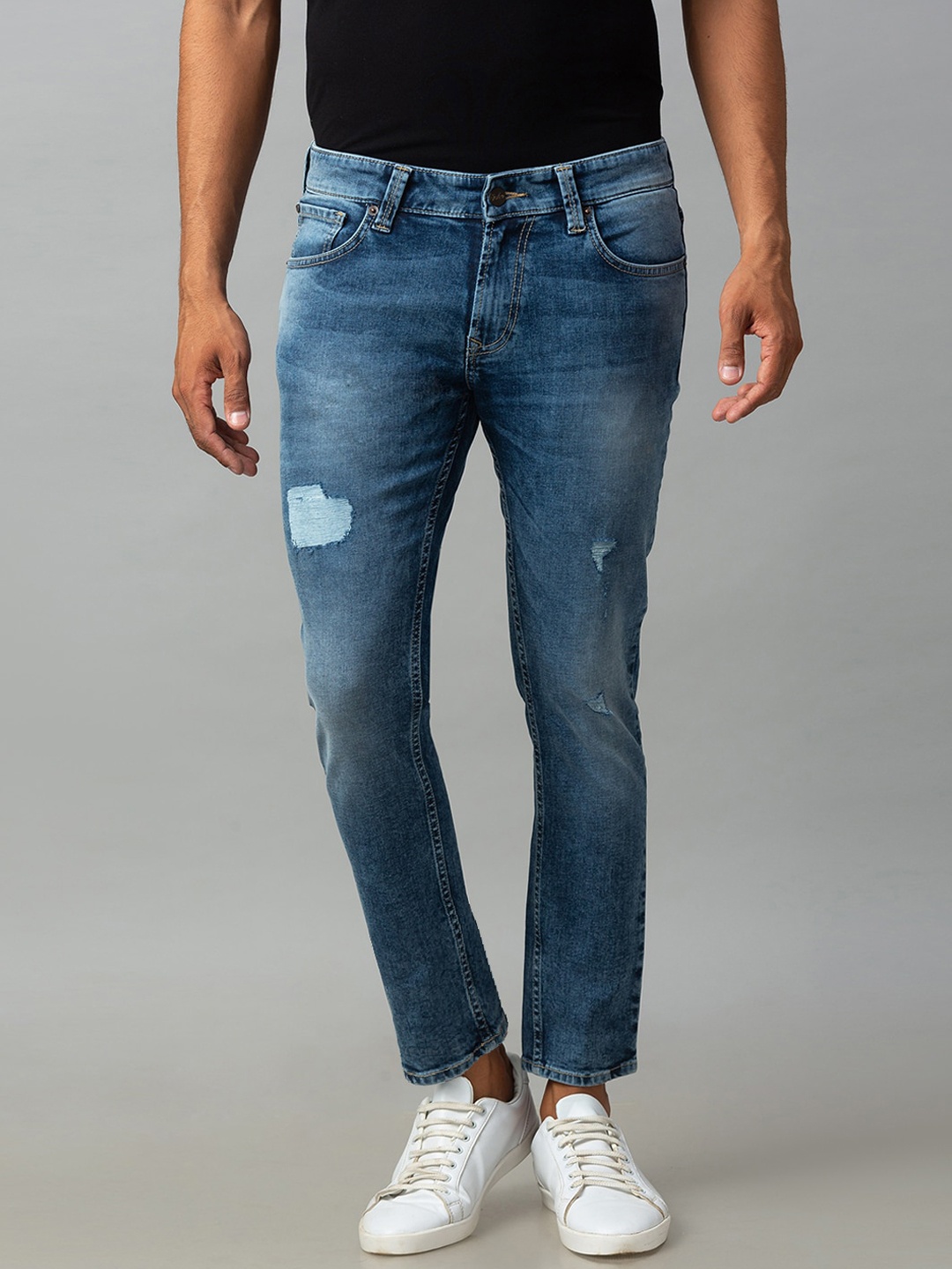 

SPYKAR Men Blue Kano Slim Fit Low Distress Light Fade Cotton Jeans