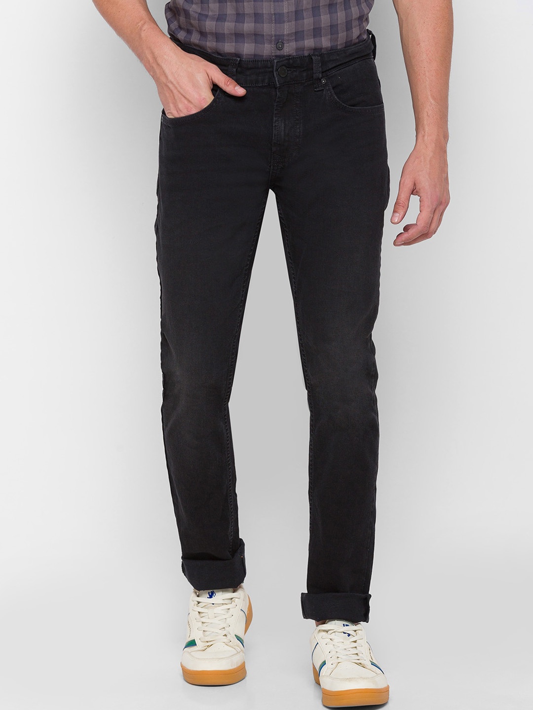 

SPYKAR Men Black Slim Fit Low-Rise Jeans
