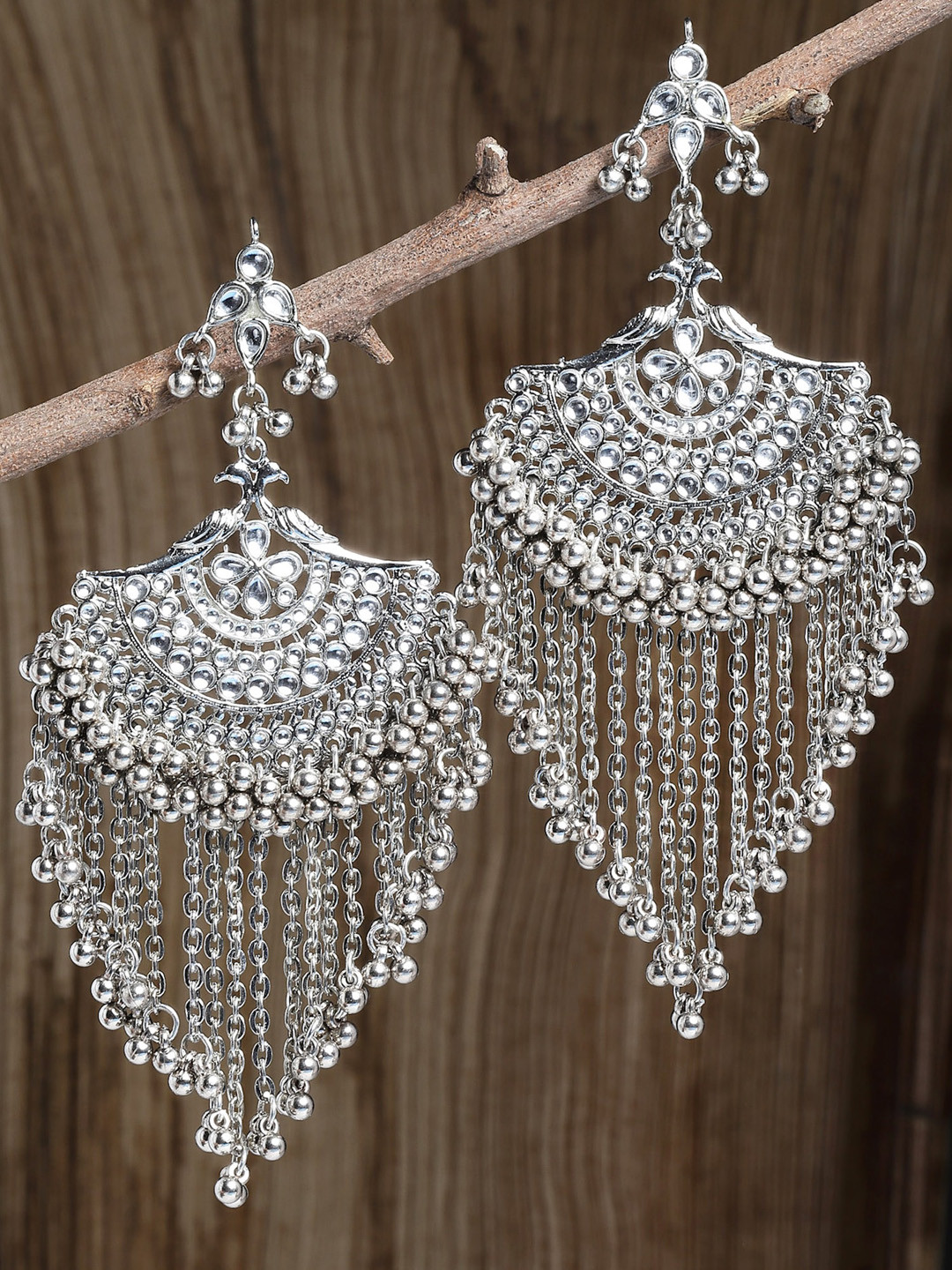 

KARATCART Silver-Toned Classic Oxidised Chandbalis Earrings