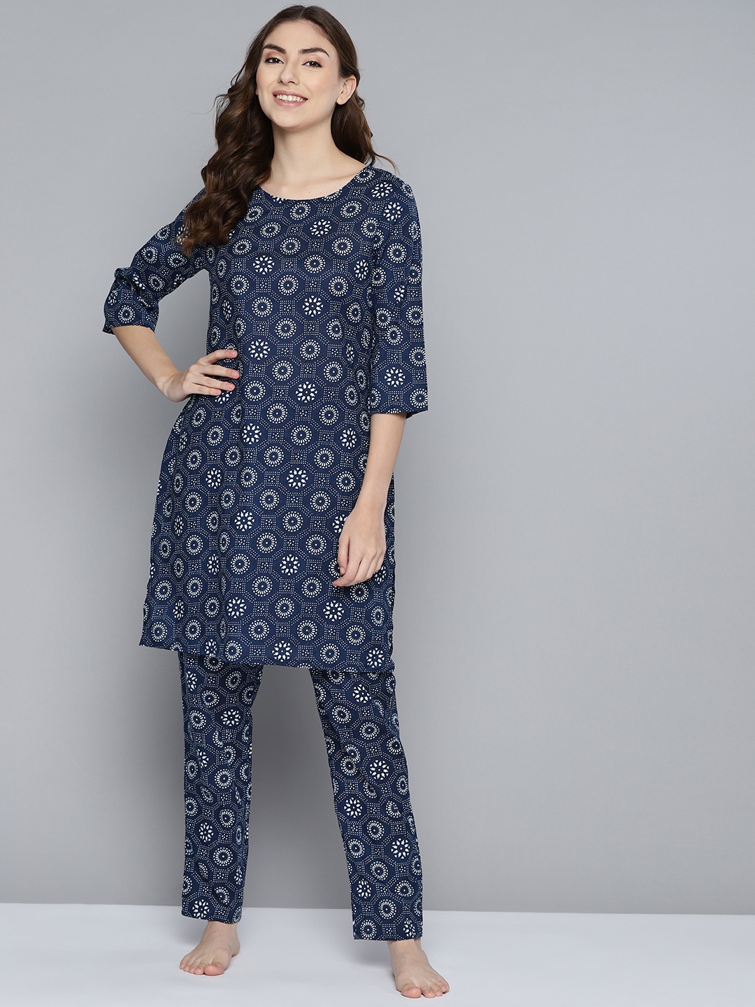 

HERE&NOW Women Navy Blue & White Printed Pure Cotton Night suit