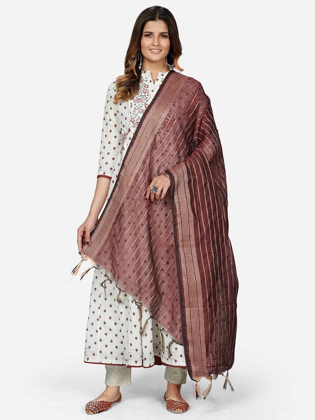 

Vbuyz Maroon & Gold-Toned Striped Art Silk Dupatta