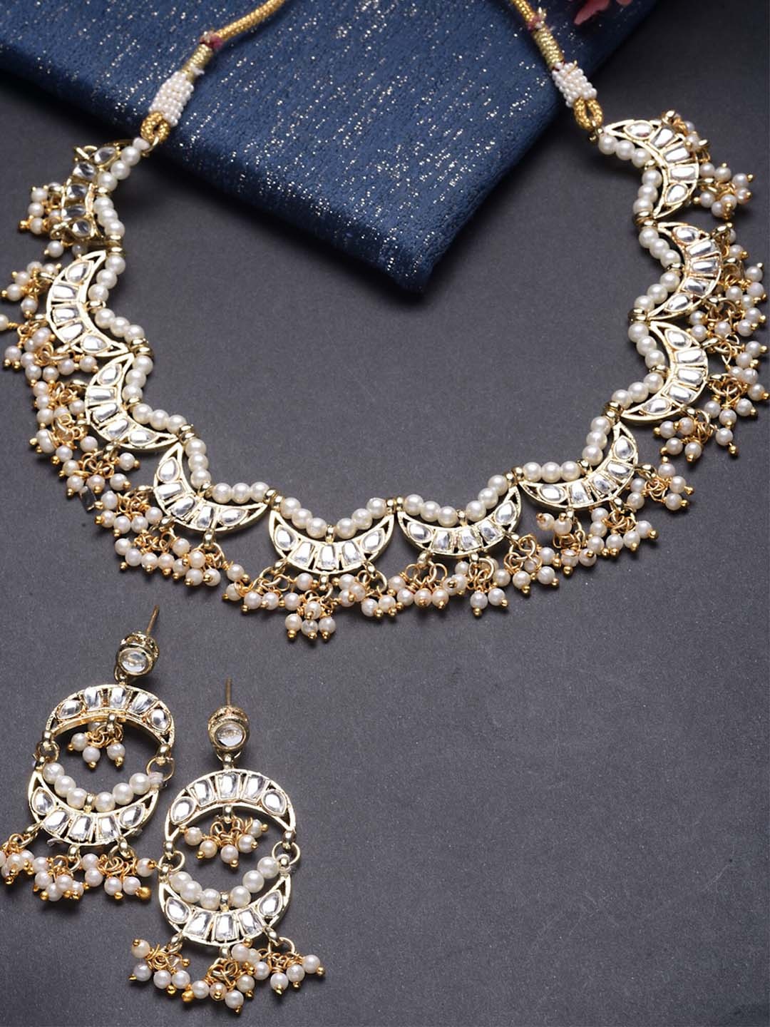 

KARATCART Gold-Plated Moon Shaped White Kundan Necklace Set