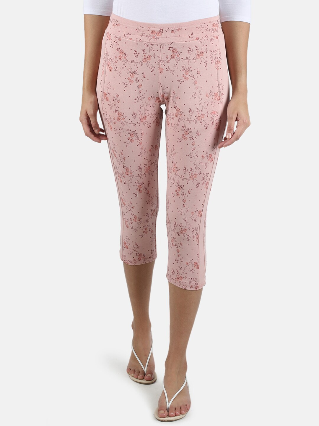 

Monte Carlo Women Pink Printed Capris