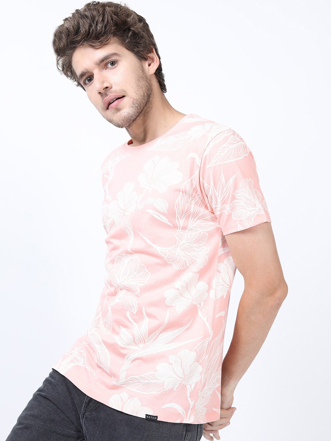 

KETCH Men Pink Floral Printed Slim Fit Cotton T-shirt