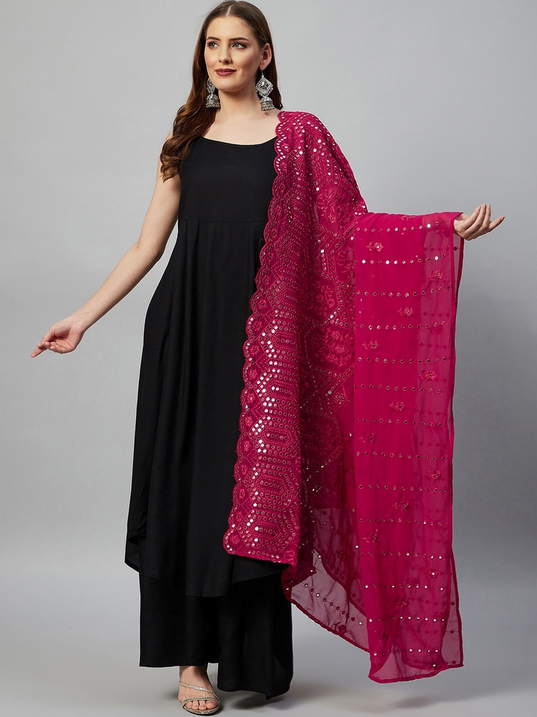 

InWeave Women Black & Fuchsia Kurta with Palazzos & With Dupatta