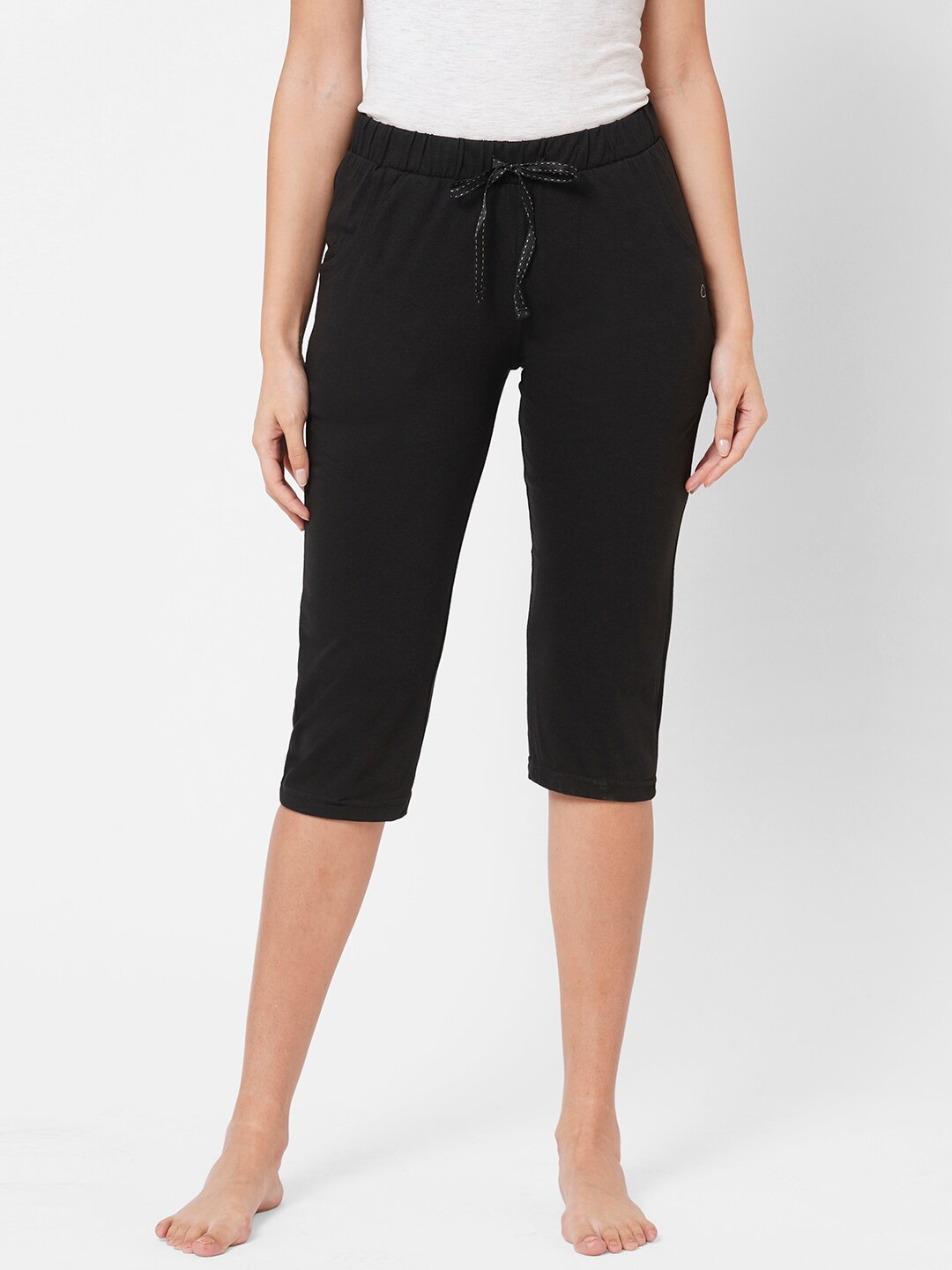 

Sweet Dreams Women Black Solid Cotton Capris