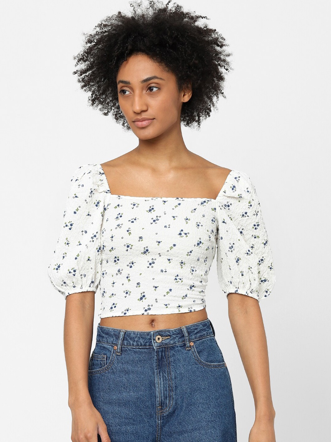 

ONLY White & Blue Floral Printed Blouson Crop Top