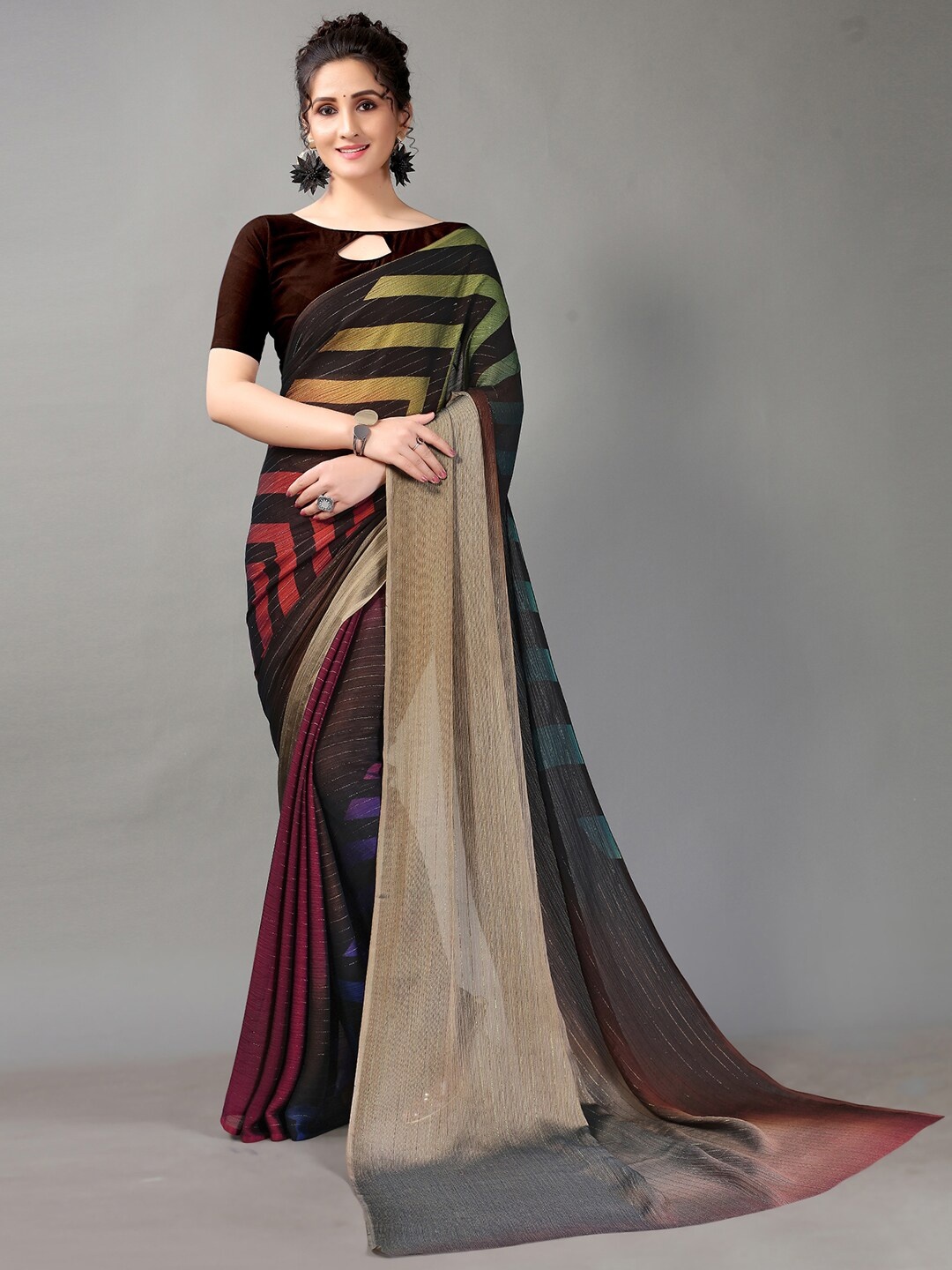 

HRITIKA Brown & Maroon Geometric Digital Printed Saree