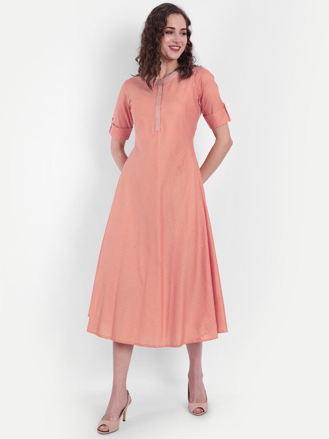 

SUTI Women Peach-Coloured Checked Cotton Midi Dress
