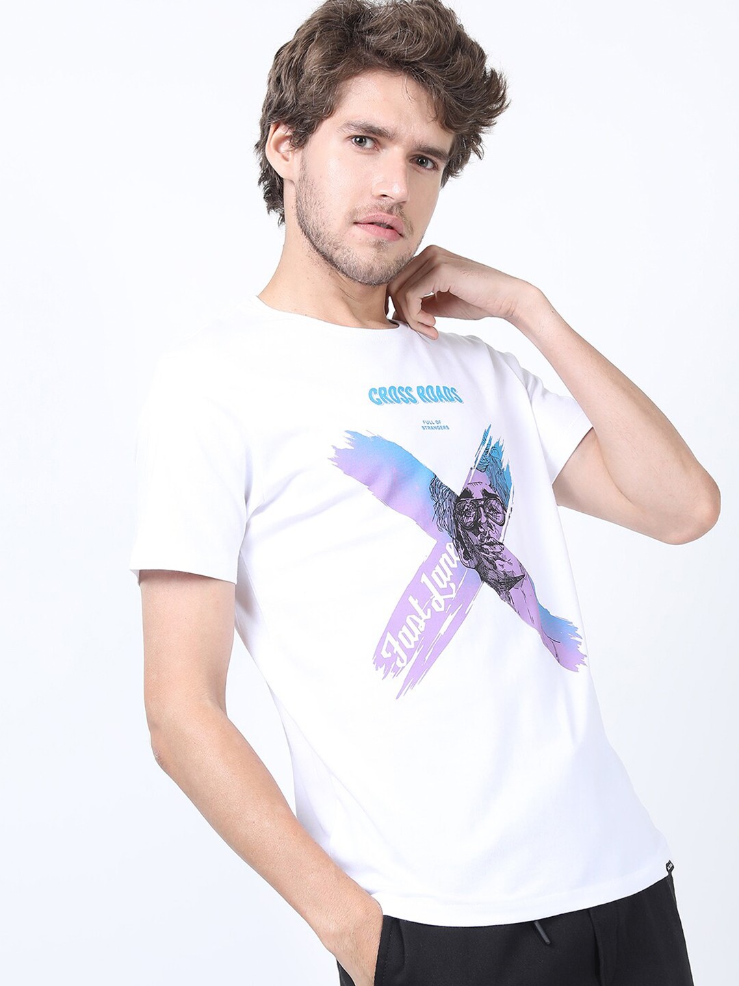 

HIGHLANDER Men White Printed Slim Fit Cotton T-shirt