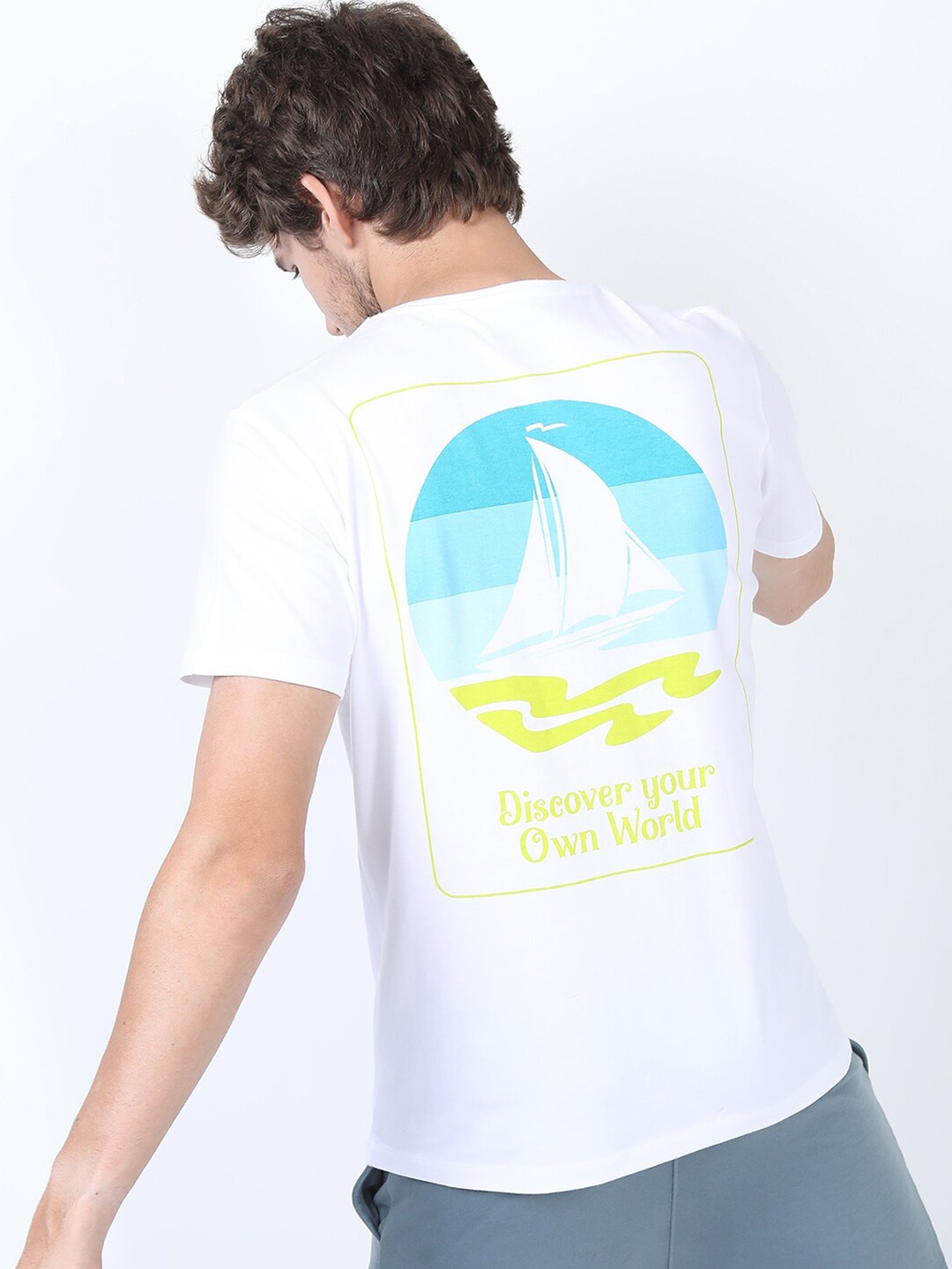 

HIGHLANDER Men White Printed Slim Fit T-shirt
