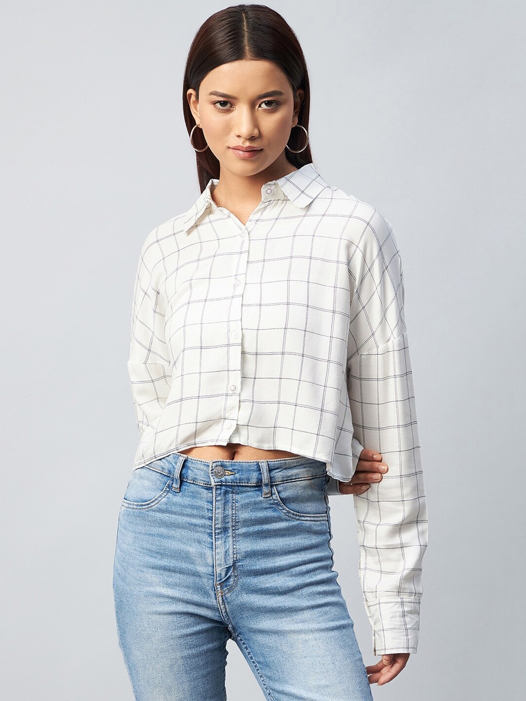 

CHIMPAAANZEE Women White Relaxed Boxy Windowpane Checked Casual Shirt