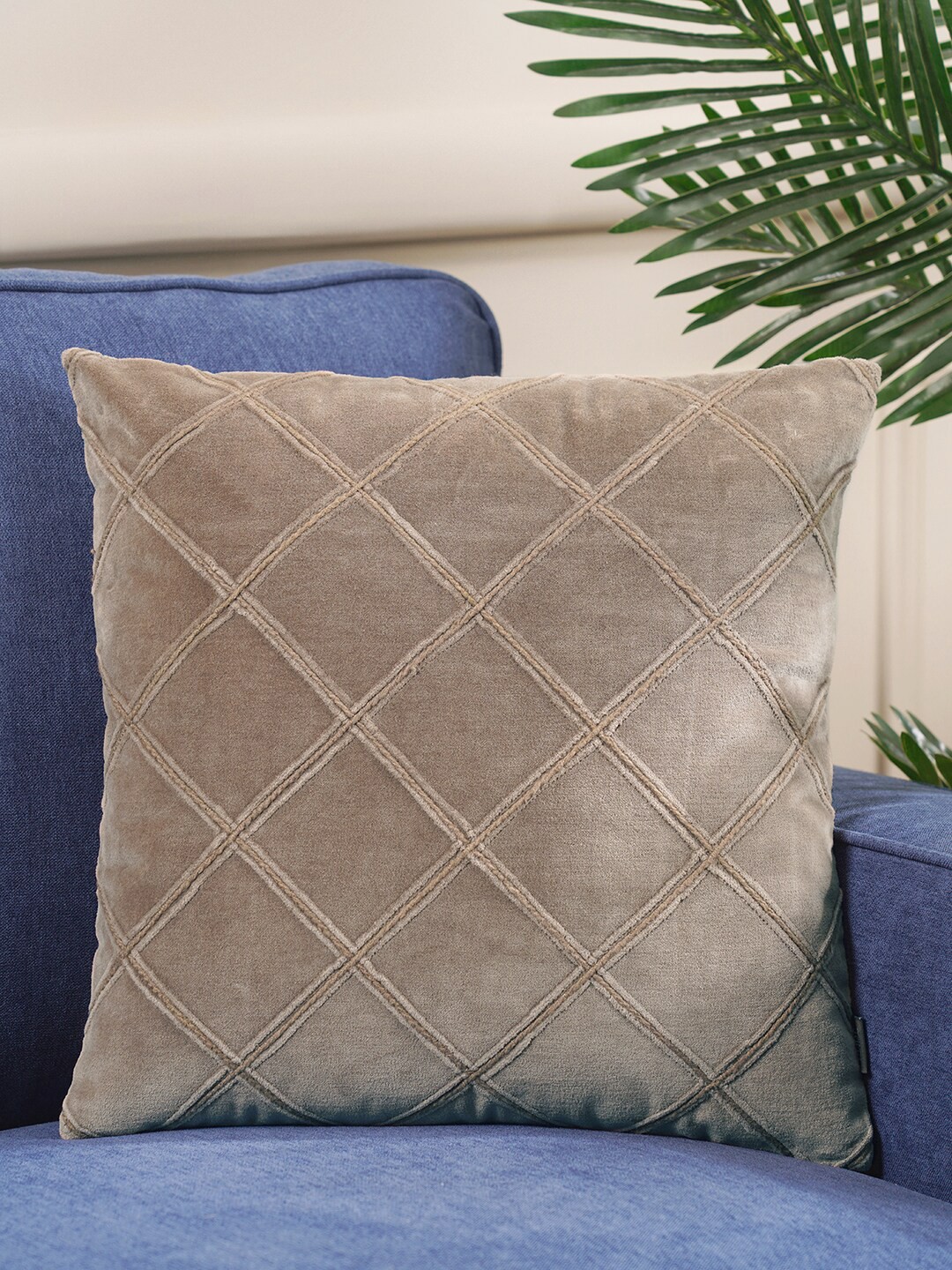 

Pure Home and Living Beige Geometric Cotton Square Cushion Cover
