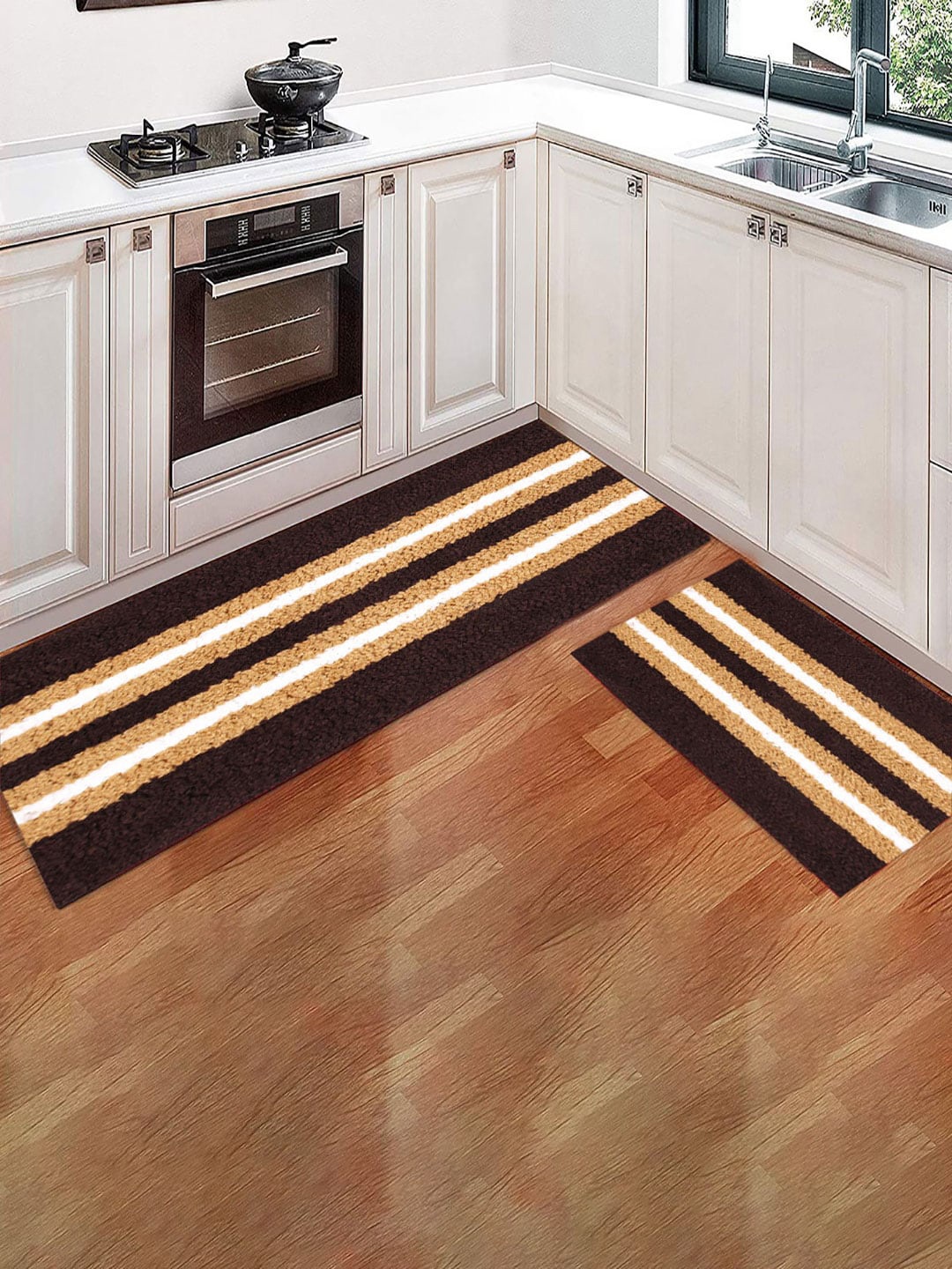 

LUXEHOME INTERNATIONAL Set of 2 Striped Floor Runners, Brown